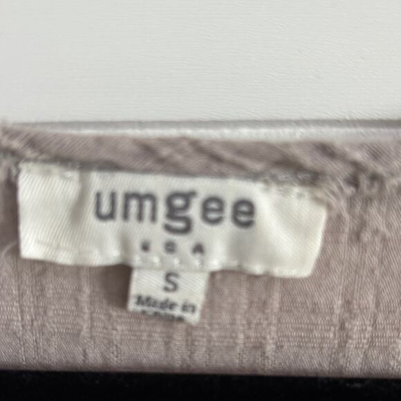 Umgee Taupe Blouse with Button Detail - Picture 2 of 5